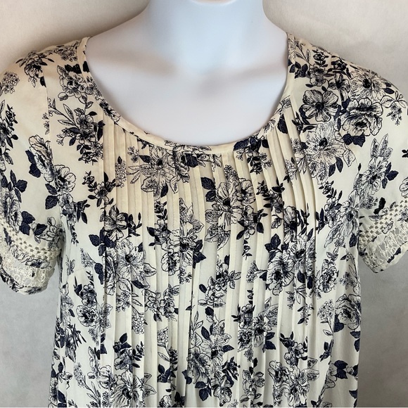 Torrid dress - Picture 2 of 4